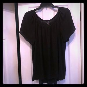 Vince Camuto top M